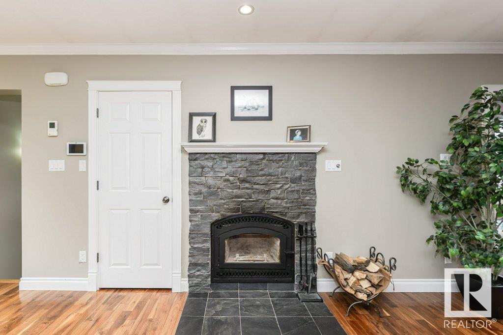 Property at 9119 117 ST NW image 2
