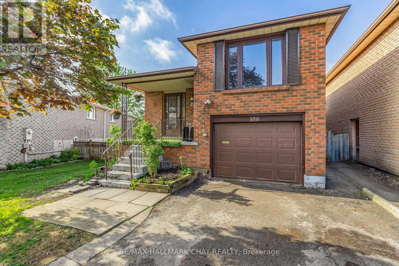 106 Zima Crescent, Bradford West Gwillimbury (Bradford), Ontario  L3Z 2E4 - Photo 3 - N12147489