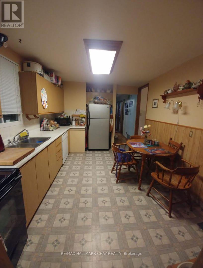 106 Zima Crescent, Bradford West Gwillimbury, Ontario  L3Z 2E4 - Photo 8 - N12147489