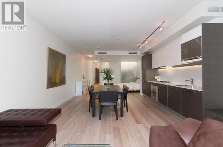 Listing Picture 10 of 33 : 206 1477 W PENDER STREET, Vancouver / 溫哥華 - 魯藝地產 Yvonne Lu Group - MLS Medallion Club Member