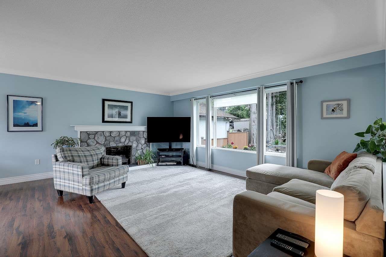Property at 13361 112A AVENUE image 2