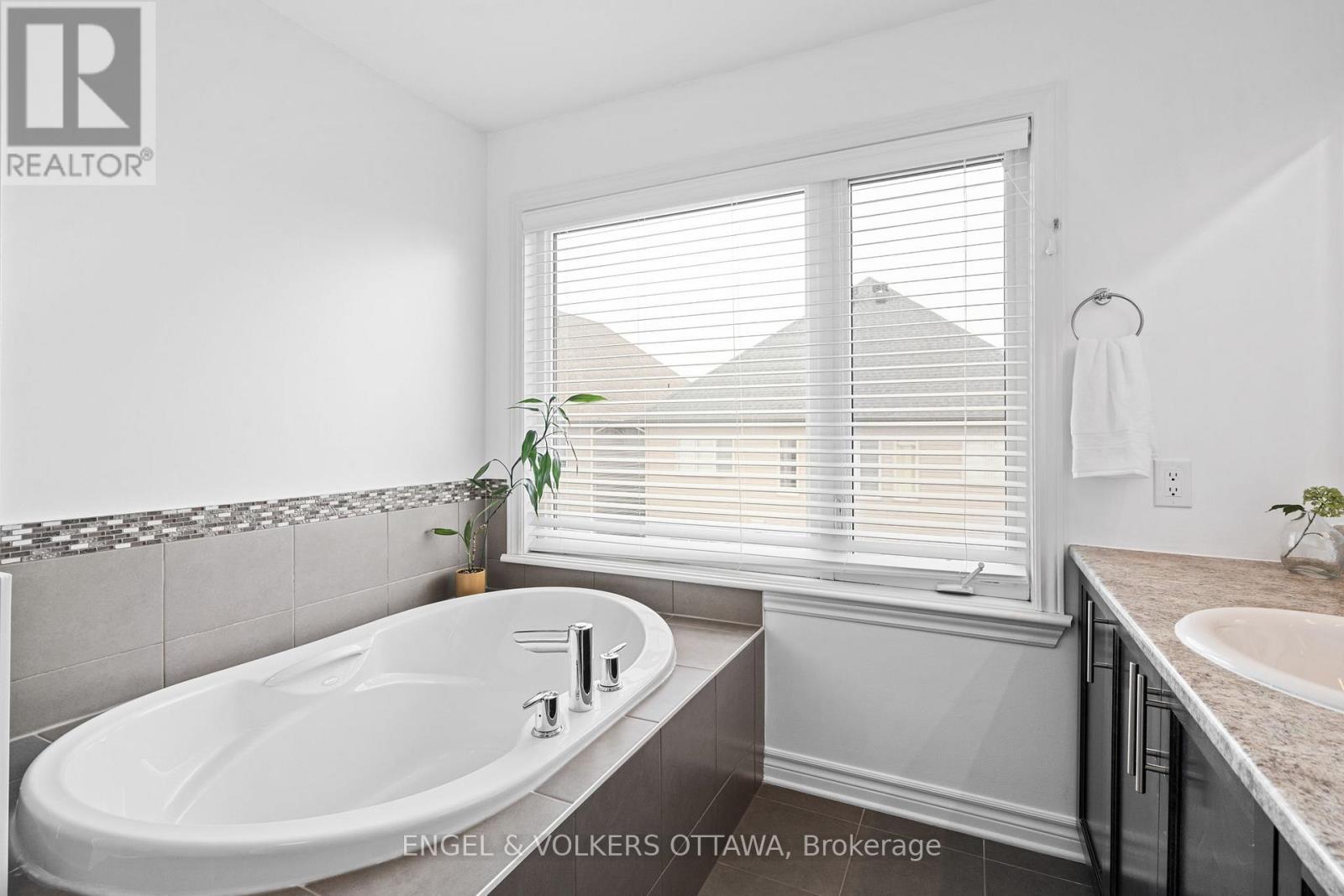 317 Ardmore Street, Ottawa, Ontario  K4M 0E2 - Photo 26 - X12156406