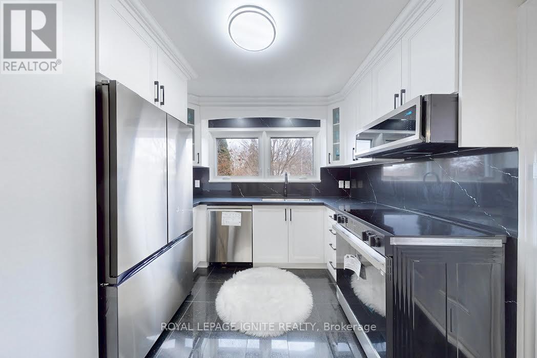 47 Marthclare Avenue, Toronto, Ontario  M3A 1E1 - Photo 12 - C12156400