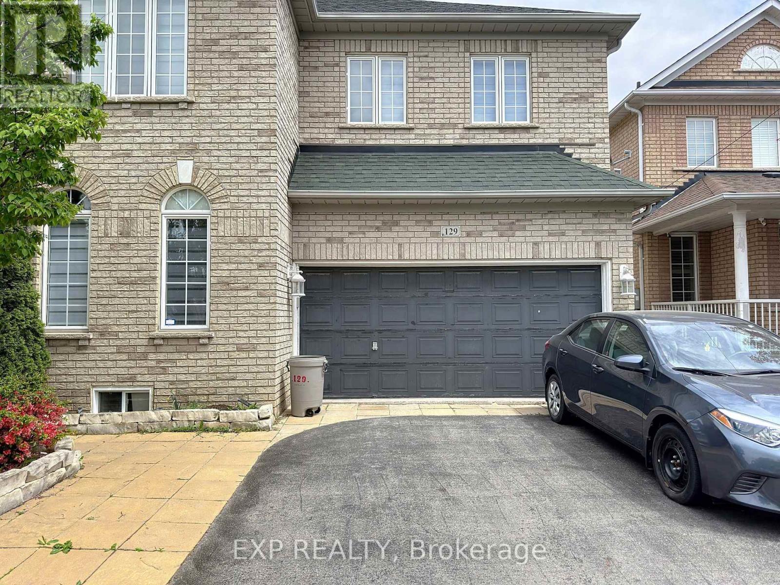 129 Ledgerock Drive, Vaughan, Ontario  L4H 2G7 - Photo 5 - N12156416