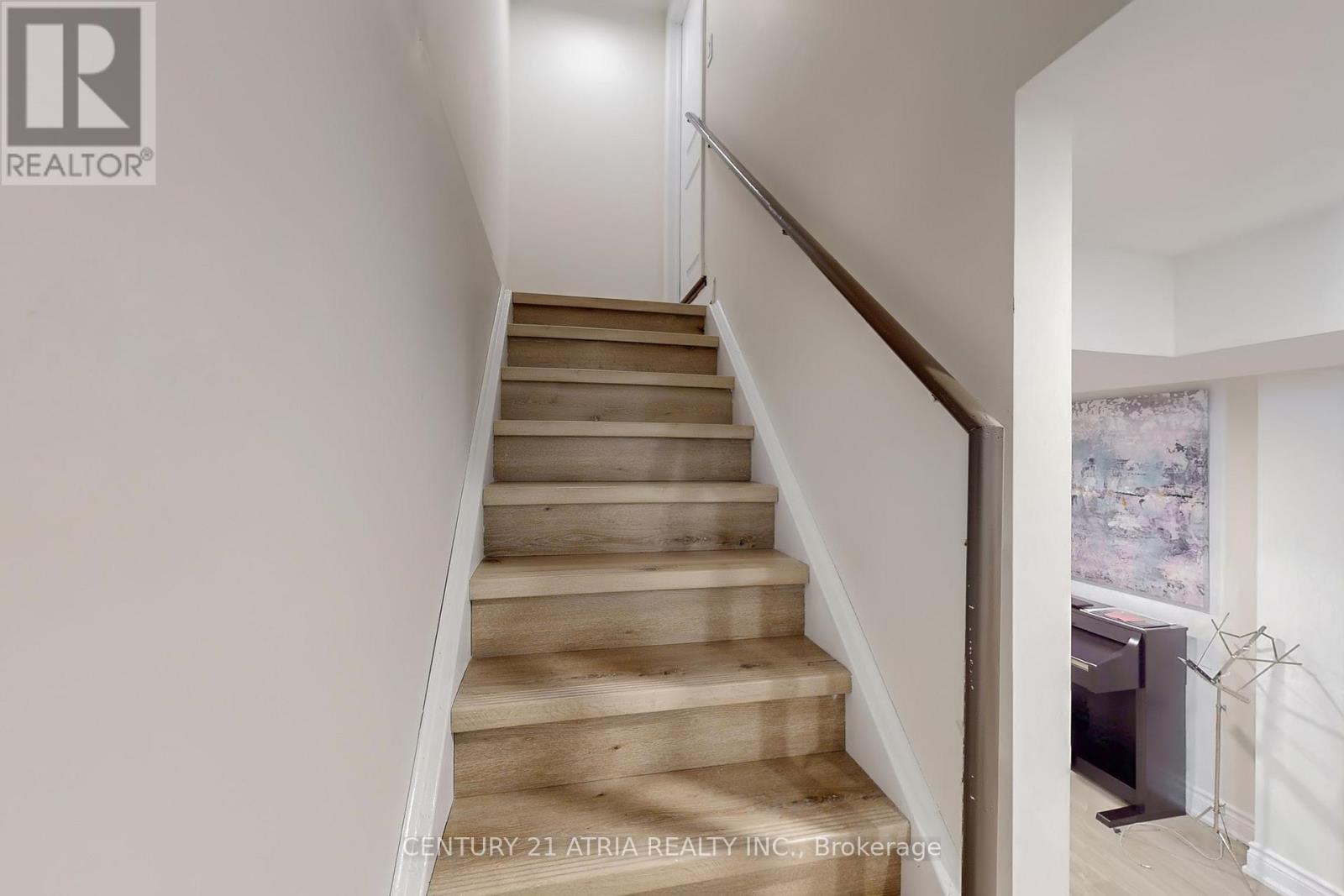 118 Kaitting Trail, Oakville, Ontario  L6M 0T6 - Photo 14 - W12156429