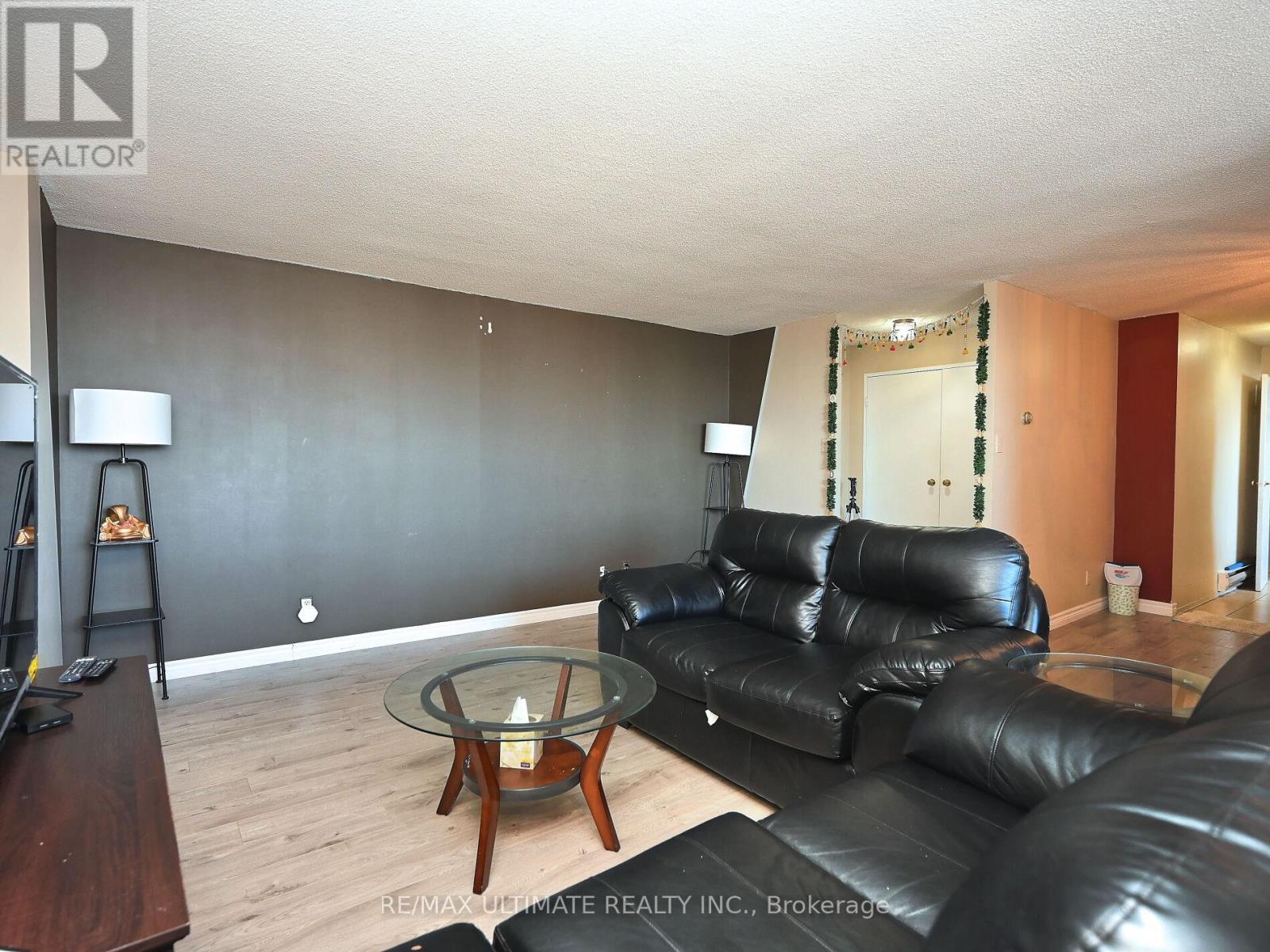 2101 - 3700 Kaneff Crescent, Mississauga, Ontario  L5A 4B8 - Photo 10 - W12156437