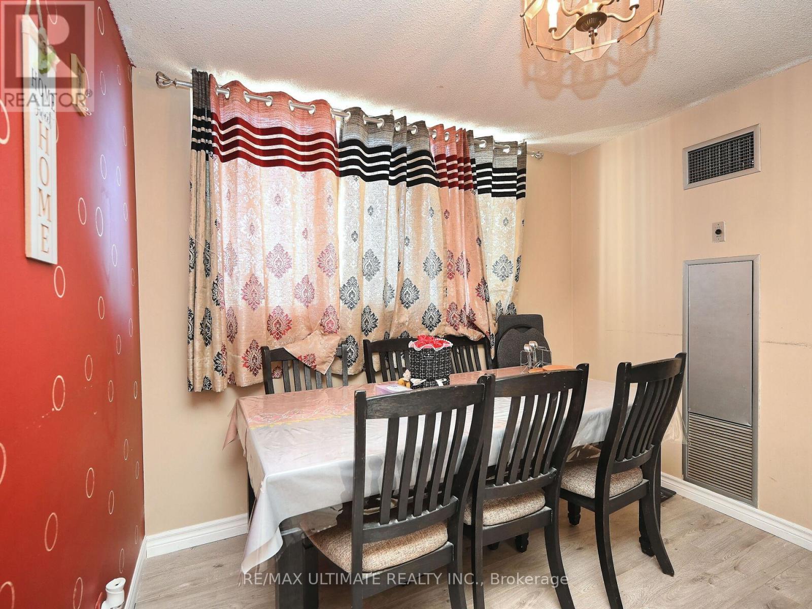 2101 - 3700 Kaneff Crescent, Mississauga, Ontario  L5A 4B8 - Photo 12 - W12156437