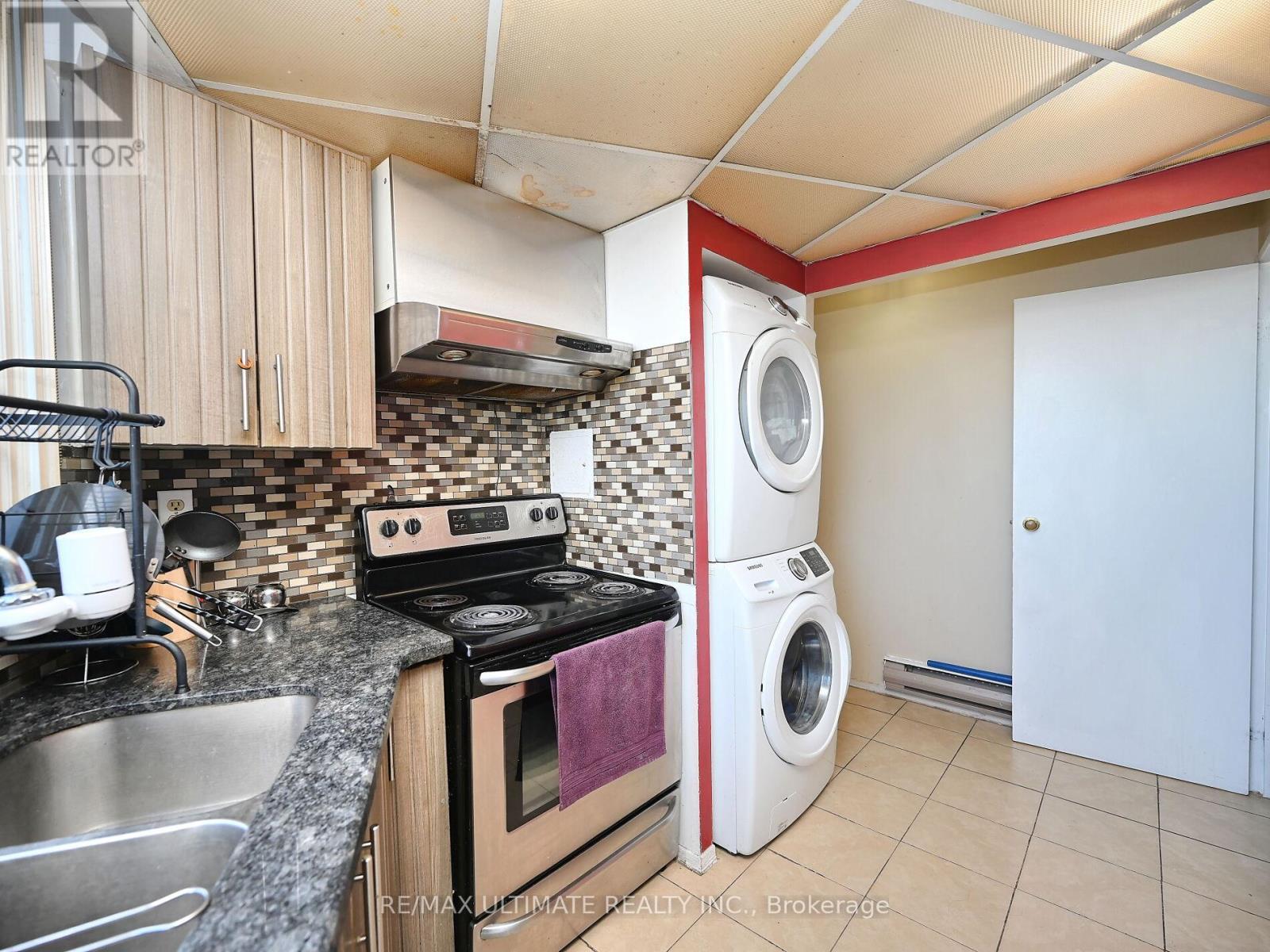2101 - 3700 Kaneff Crescent, Mississauga, Ontario  L5A 4B8 - Photo 16 - W12156437