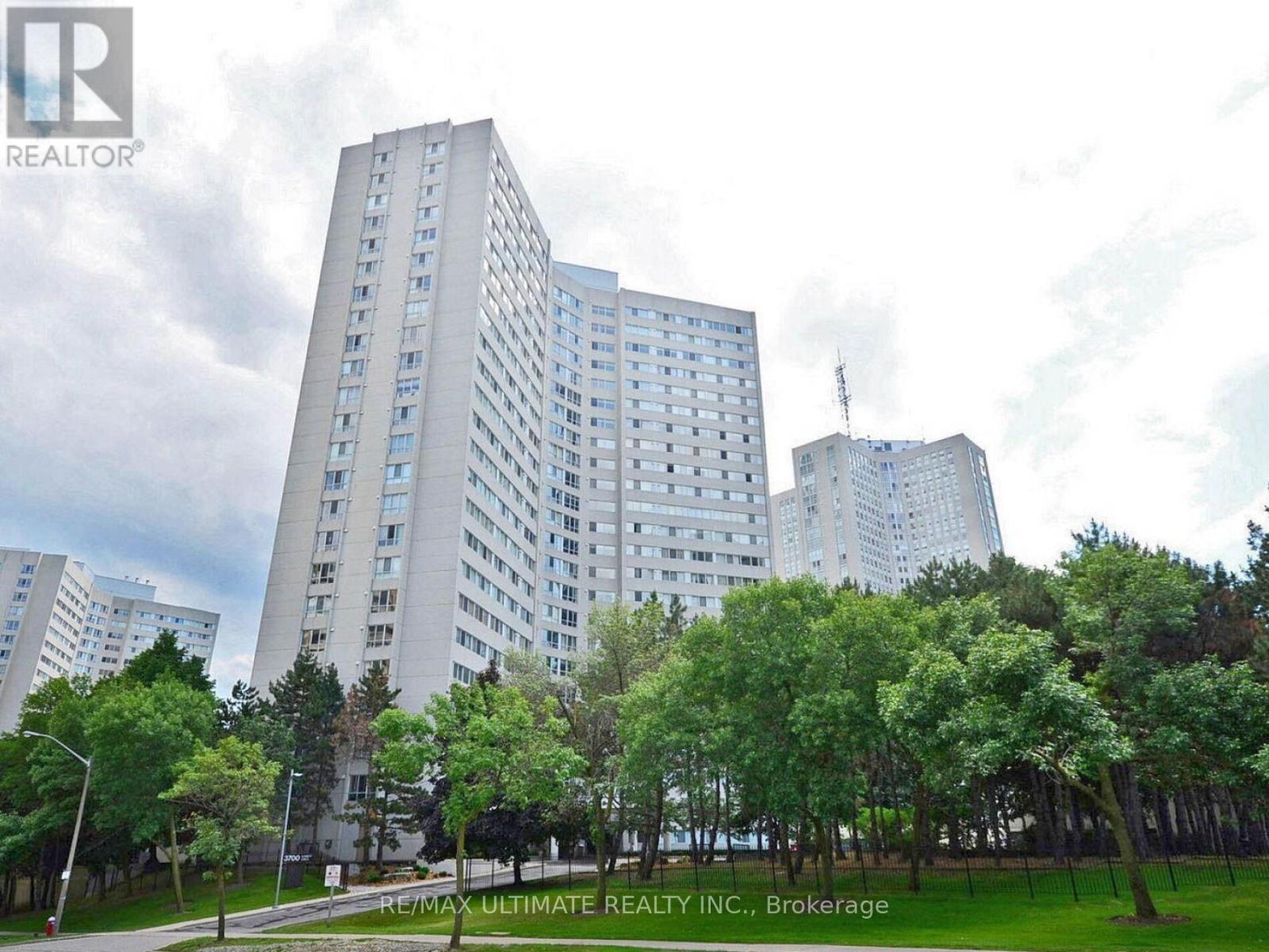 2101 - 3700 Kaneff Crescent, Mississauga, Ontario  L5A 4B8 - Photo 2 - W12156437