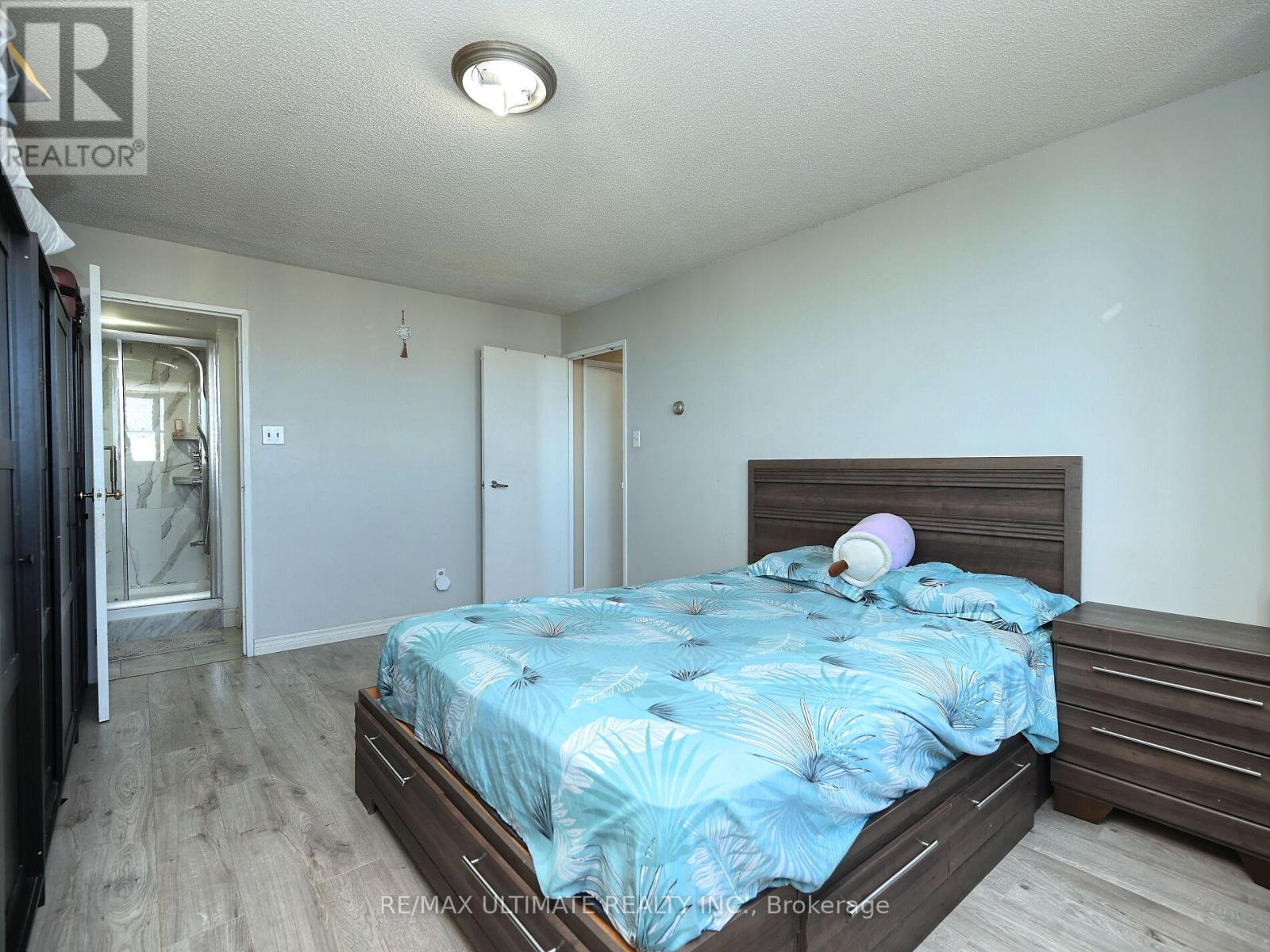 2101 - 3700 Kaneff Crescent, Mississauga, Ontario  L5A 4B8 - Photo 22 - W12156437