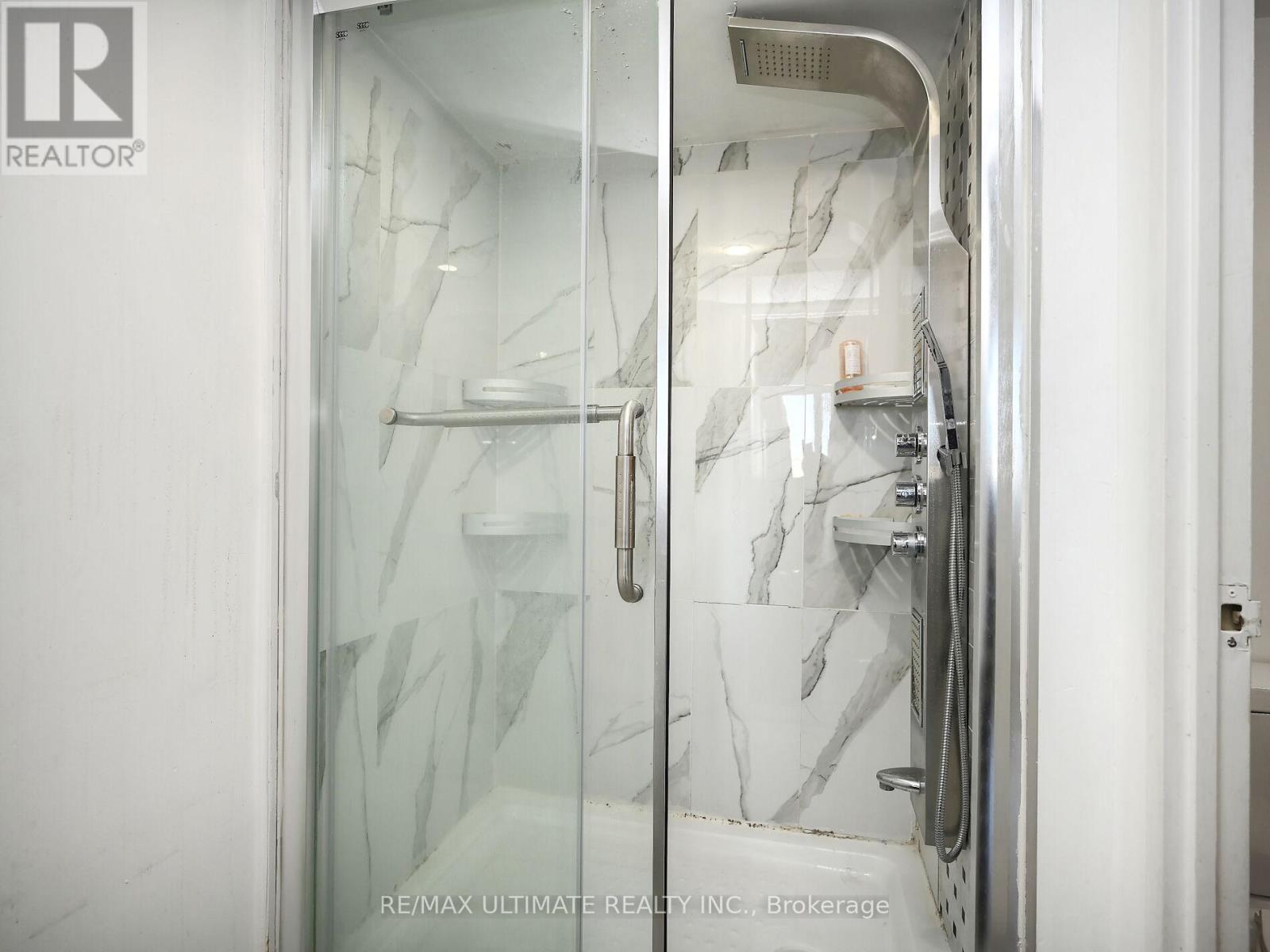 2101 - 3700 Kaneff Crescent, Mississauga, Ontario  L5A 4B8 - Photo 25 - W12156437