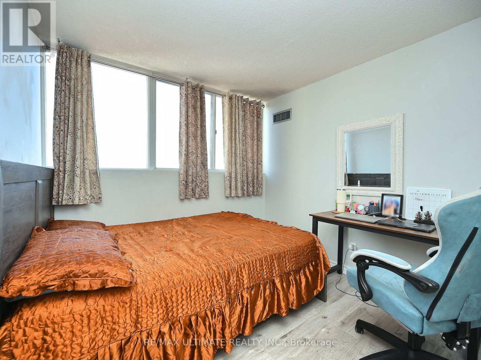 2101 - 3700 Kaneff Crescent, Mississauga, Ontario  L5A 4B8 - Photo 28 - W12156437