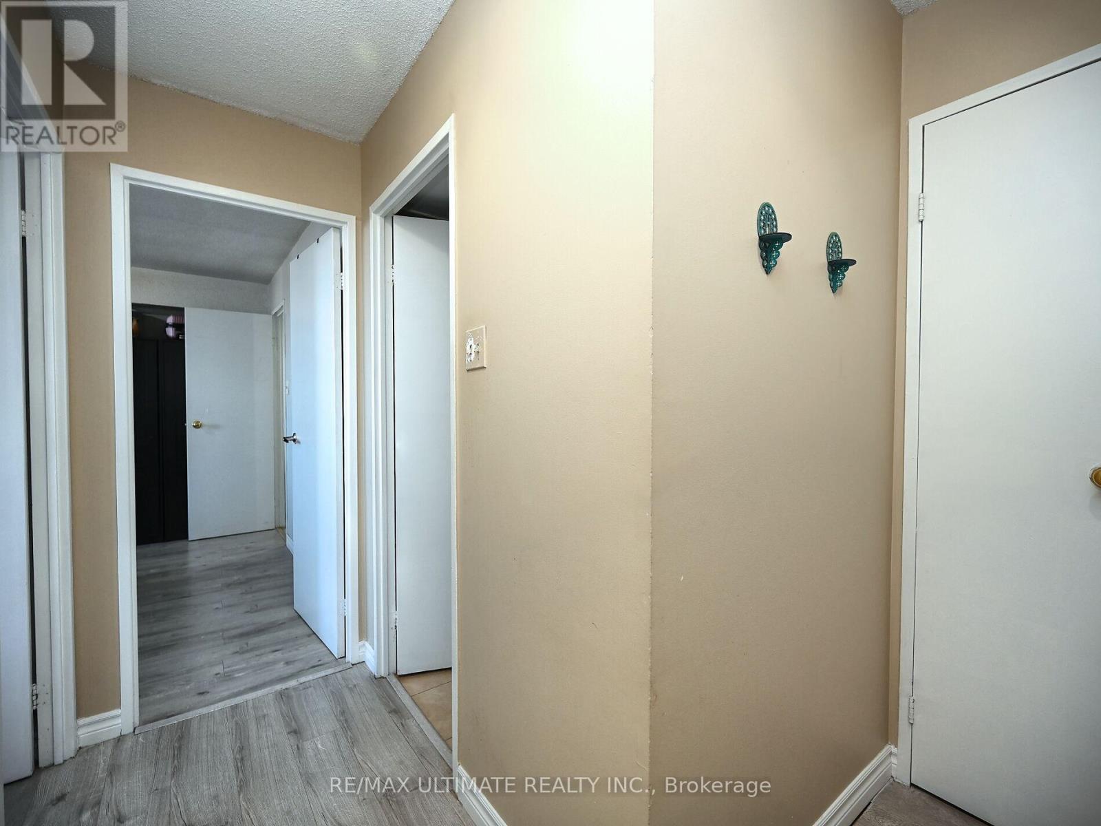 2101 - 3700 Kaneff Crescent, Mississauga, Ontario  L5A 4B8 - Photo 30 - W12156437