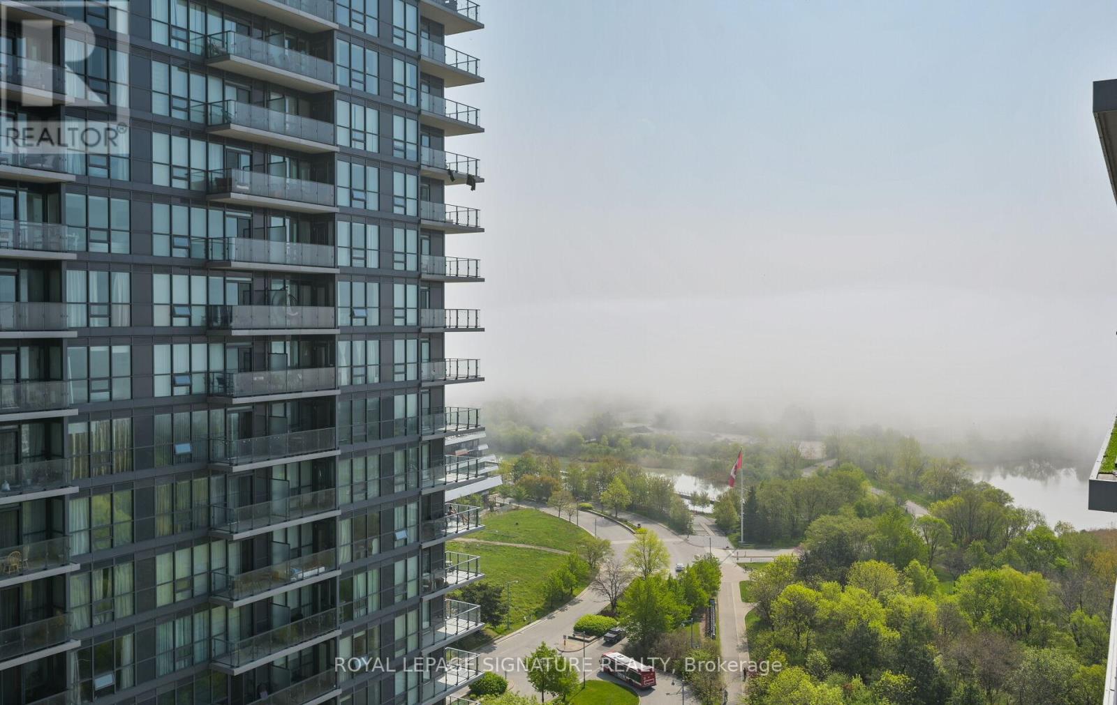2209 - 2212 Lake Shore Boulevard W, Toronto, Ontario  M8V 1A4 - Photo 28 - W12156453