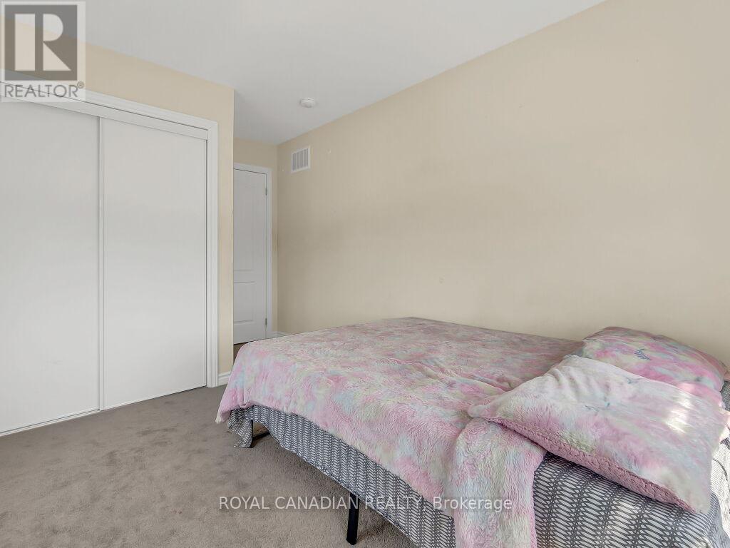 84 Rainbow Drive, Haldimand, Ontario  N3W 0G3 - Photo 20 - X12156395