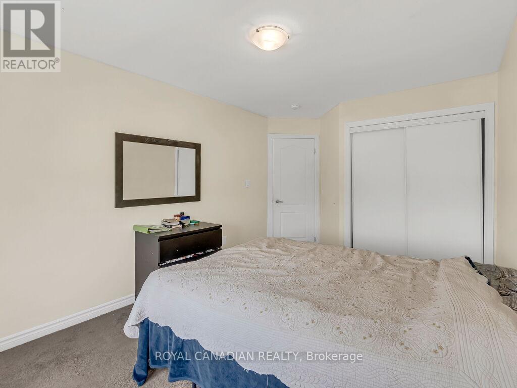 84 Rainbow Drive, Haldimand, Ontario  N3W 0G3 - Photo 22 - X12156395