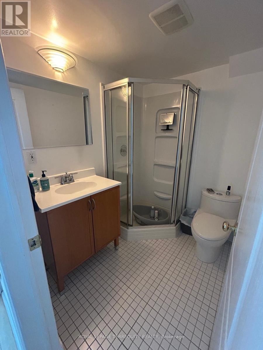 4 - 60 Howland Avenue, Toronto, Ontario  M5R 3B3 - Photo 12 - C12155658