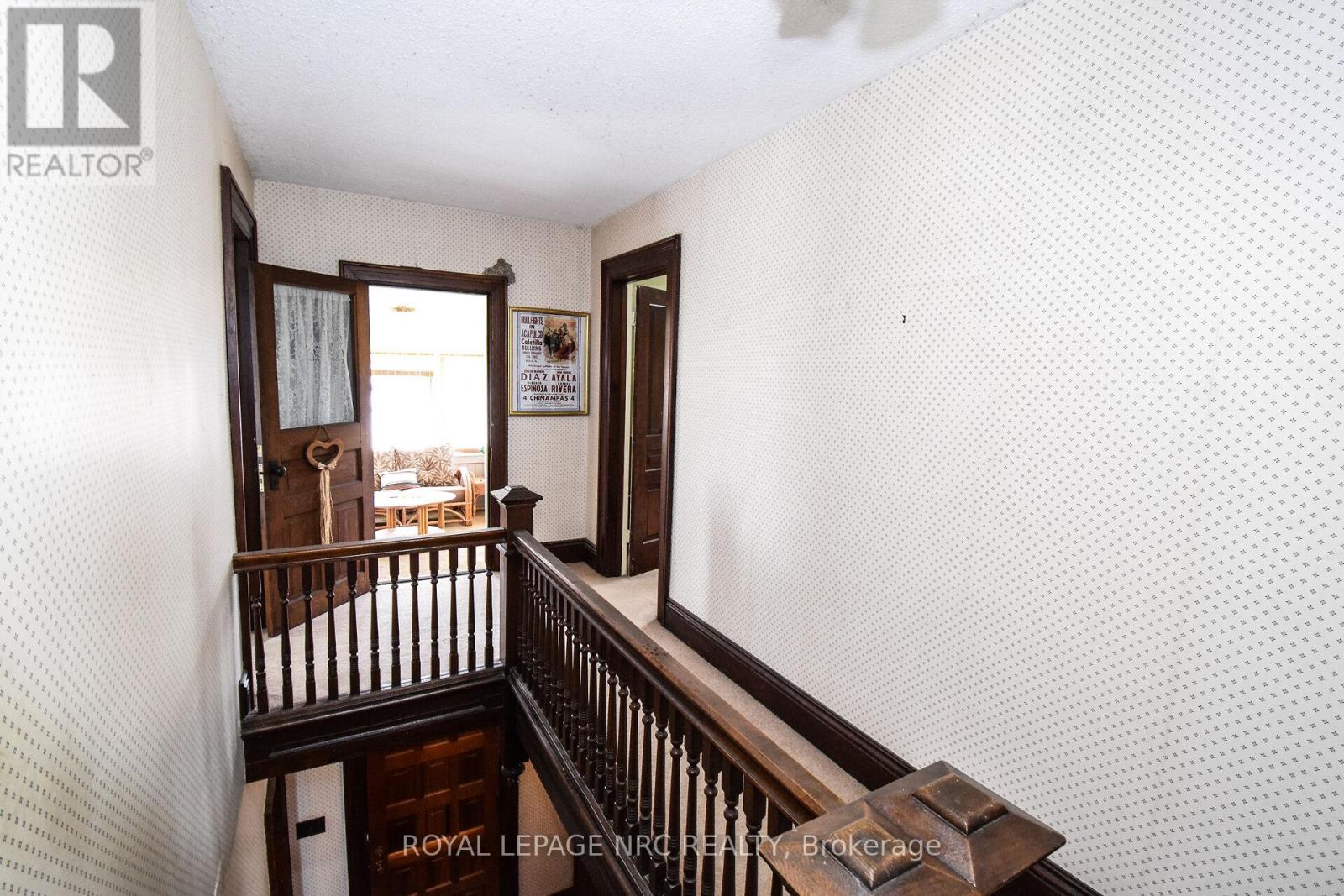 499 Townline Road, Niagara-On-The-Lake, Ontario  L2M 6W1 - Photo 14 - X12156473