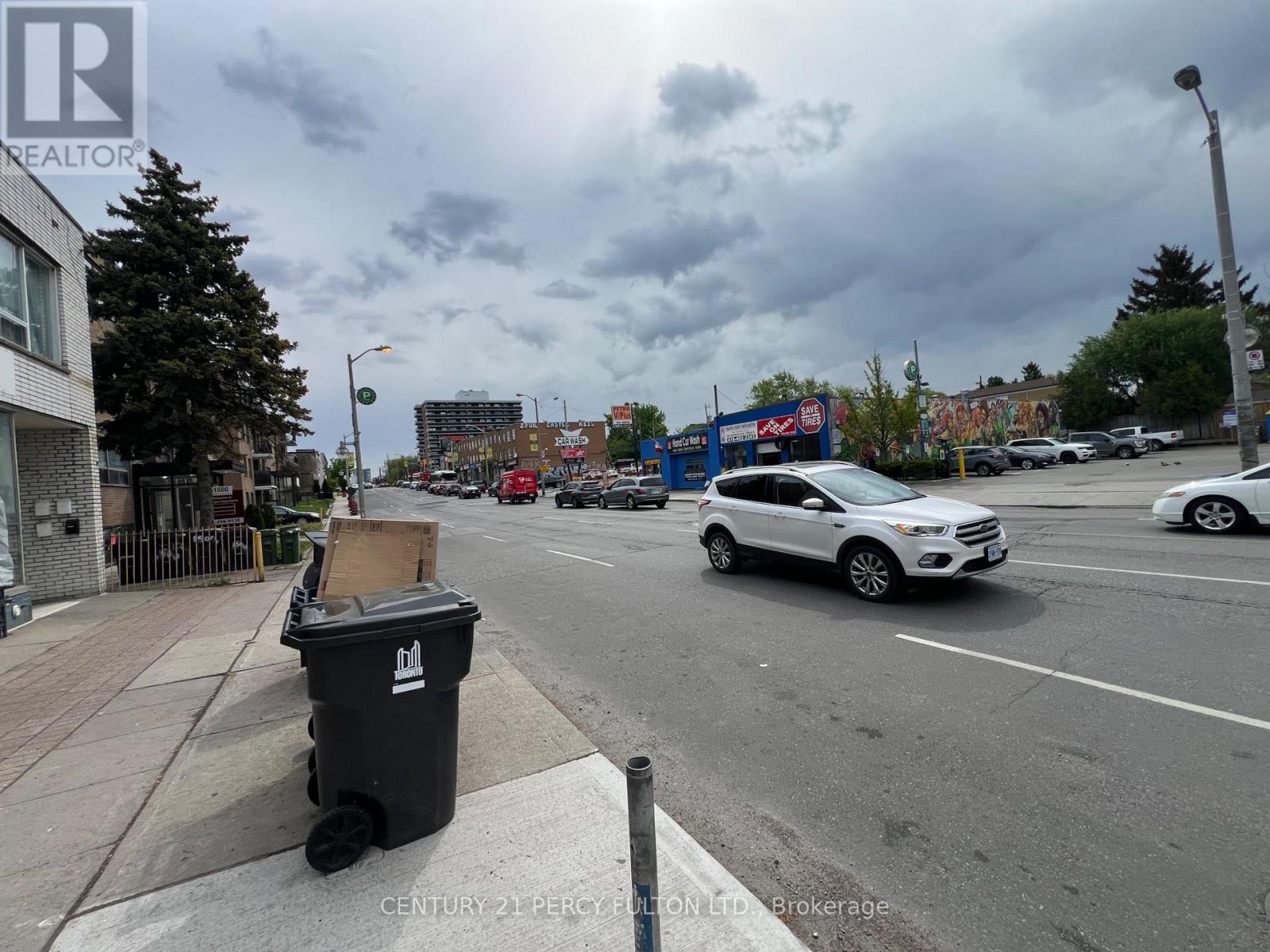 Property at 1506 EGLINTON AVENUE W image 5