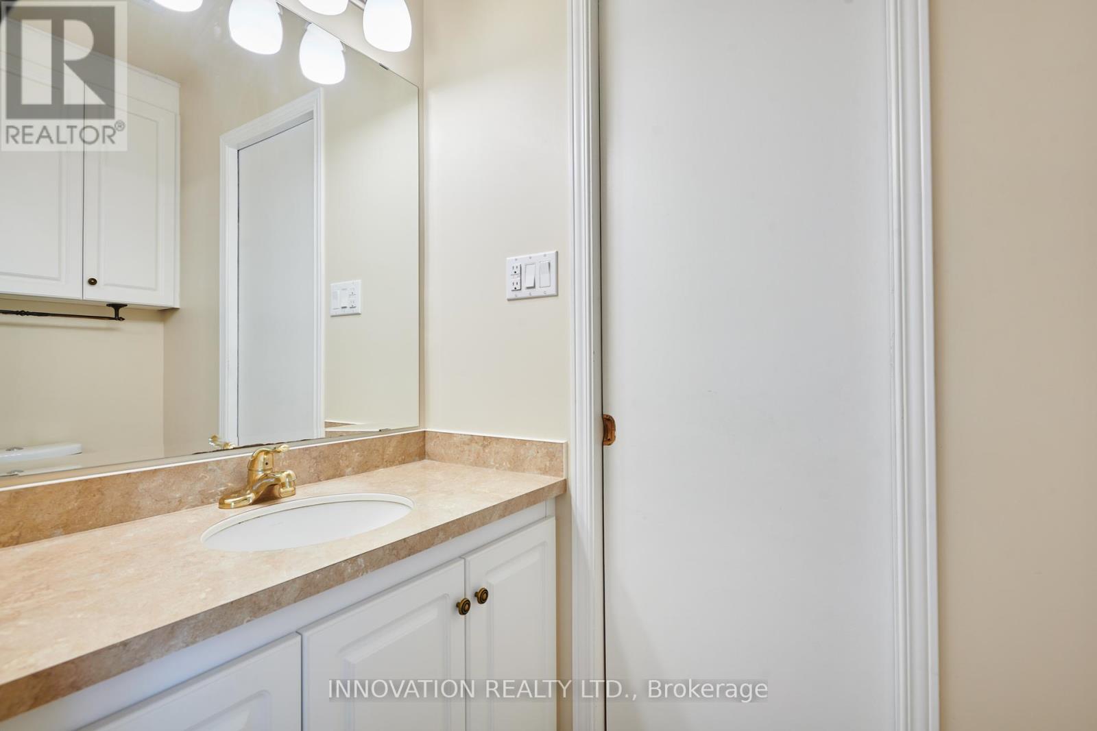 125 Country Lane W, Ottawa, Ontario  K2L 1J6 - Photo 16 - X12156457