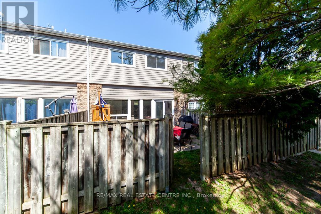 88 - 2050 Upper Middle Road, Burlington, Ontario  L7P 3R9 - Photo 32 - W12142861