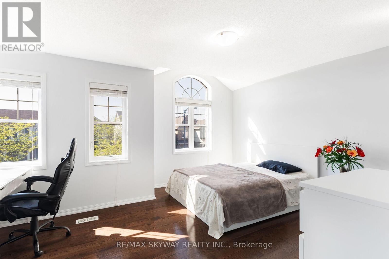 20 Miracle Trail, Brampton, Ontario  L7A 0Y3 - Photo 29 - W12156460