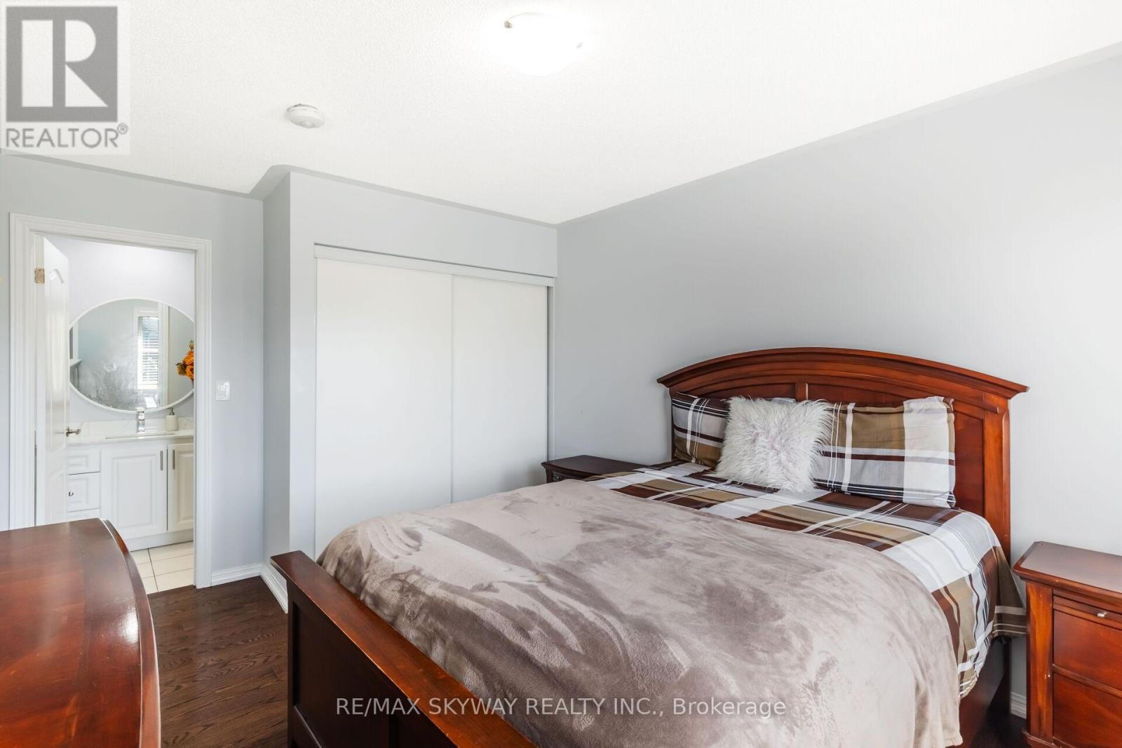 20 Miracle Trail, Brampton, Ontario  L7A 0Y3 - Photo 33 - W12156460
