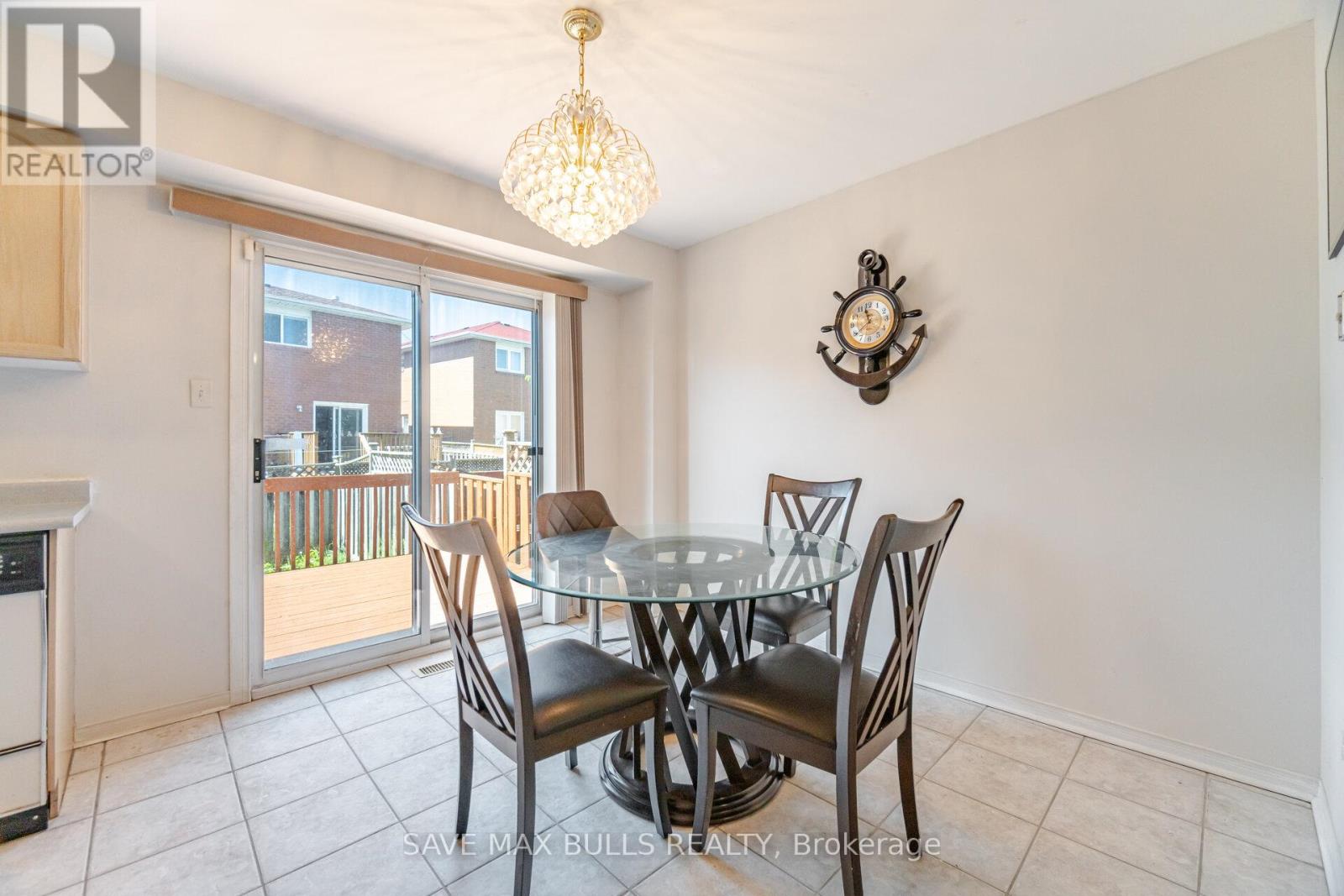 146 Toba Crescent, Brampton, Ontario  L6Z 4R9 - Photo 13 - W12122185