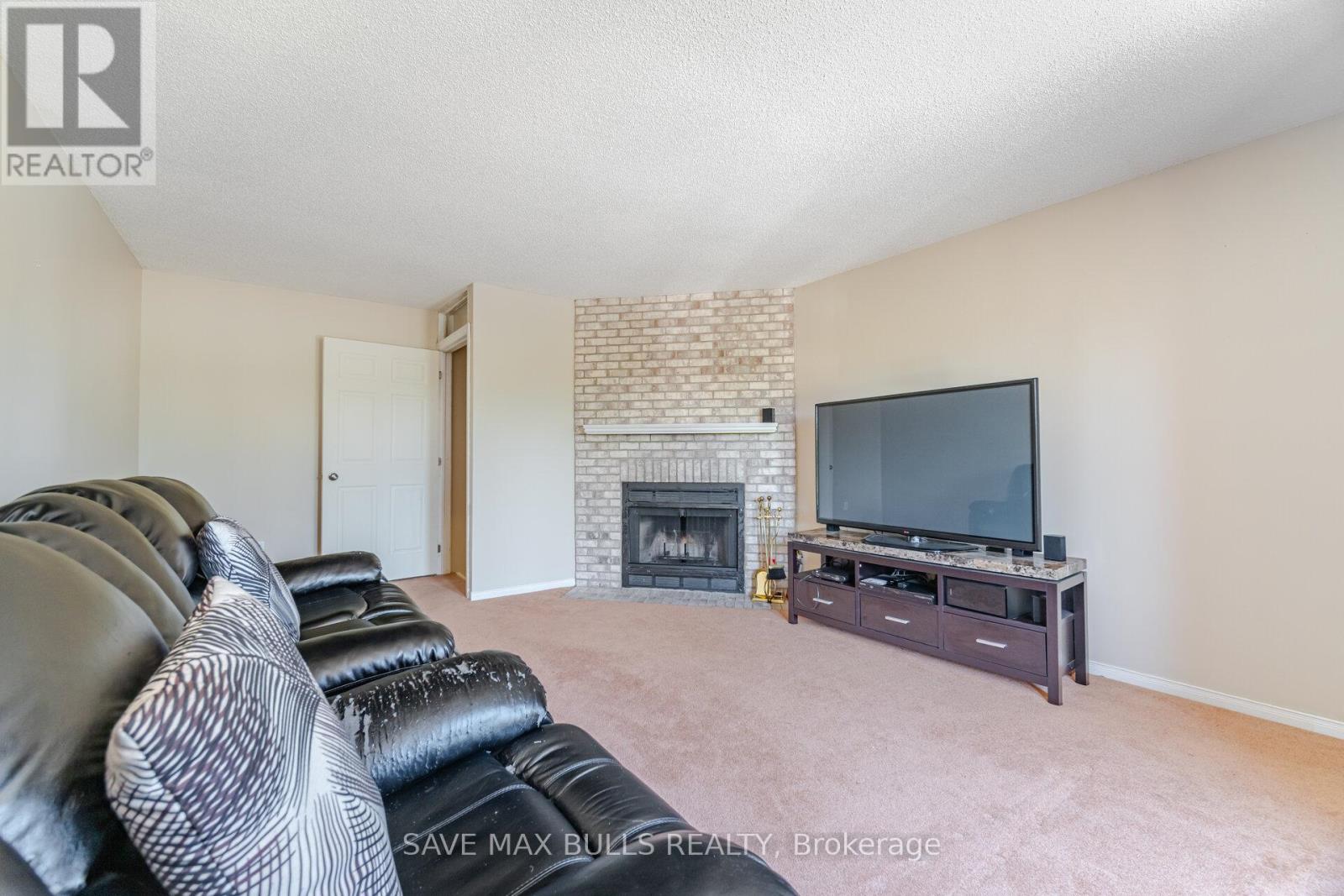 146 Toba Crescent, Brampton, Ontario  L6Z 4R9 - Photo 22 - W12122185