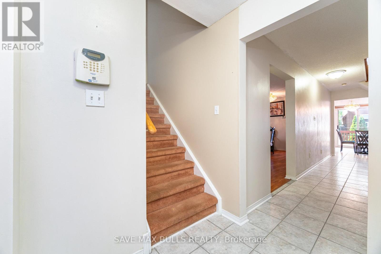 146 Toba Crescent, Brampton, Ontario  L6Z 4R9 - Photo 19 - W12122185