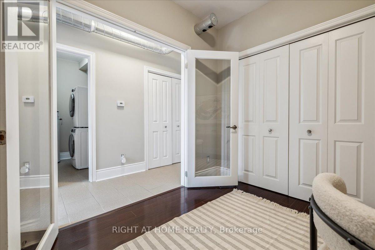 402 - 80 King William Street, Hamilton, Ontario  L8R 0A1 - Photo 3 - X12156471