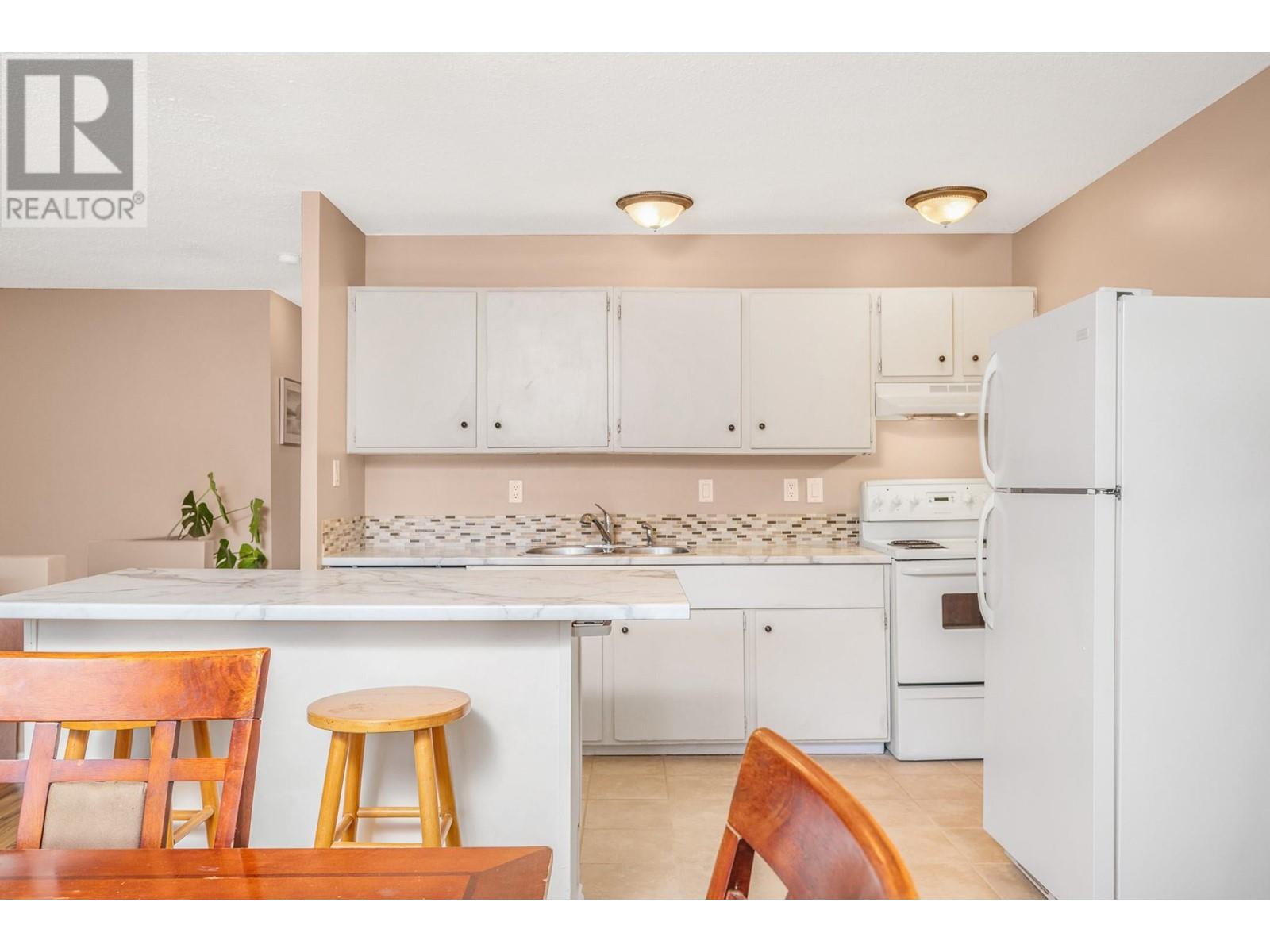 1711 41 Avenue, Vernon, British Columbia  V1T 7M8 - Photo 6 - 10347883