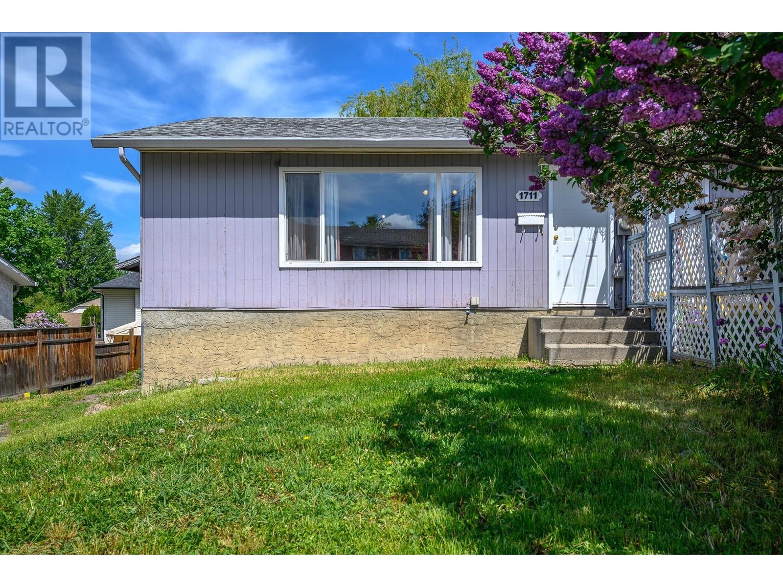 Property at 1711 41 Avenue image 2