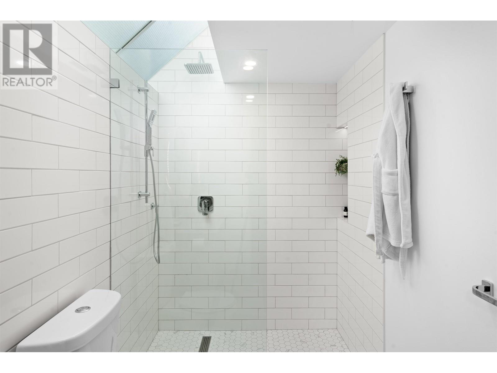 204 565 17th Street, West Vancouver, British Columbia  V7V 3S9 - Photo 24 - R3002638
