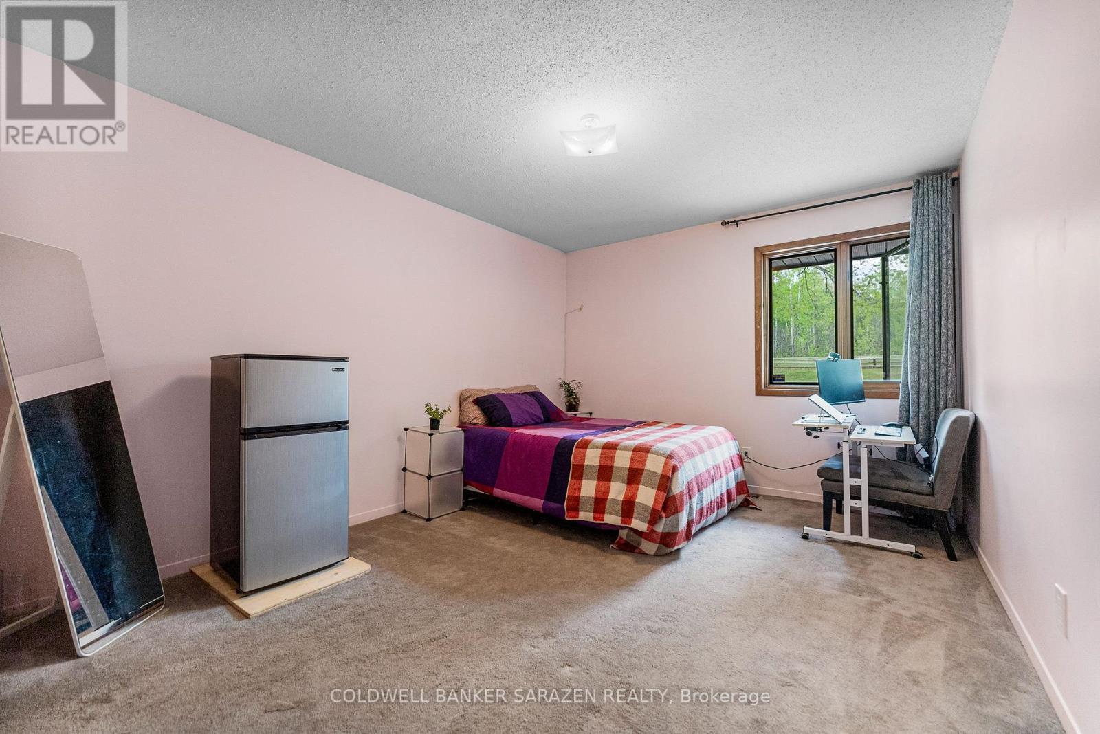 1437 Usborne Street, Mcnab/braeside, Ontario  K0A 1G0 - Photo 16 - X12156476