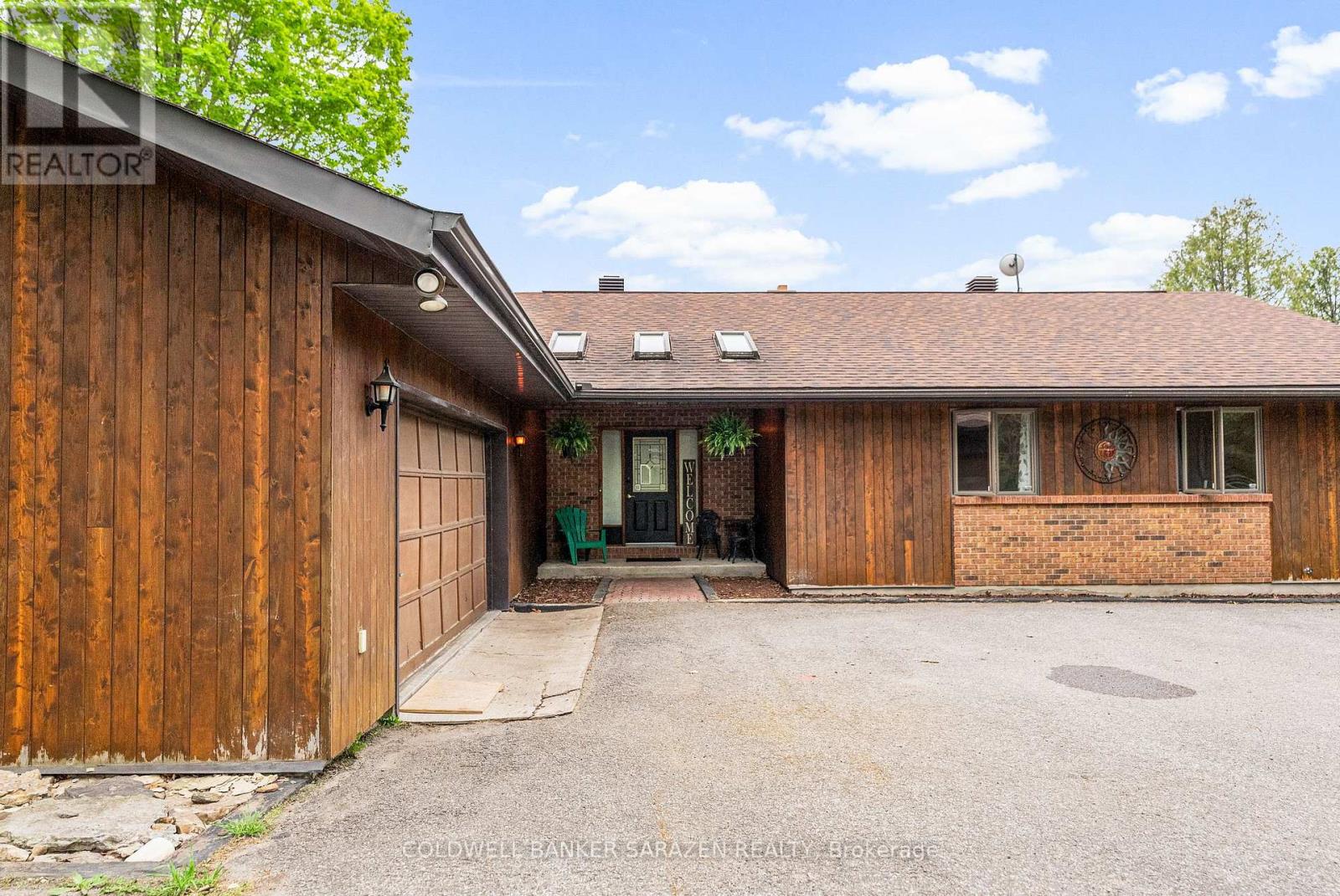 1437 Usborne Street, Mcnab/braeside, Ontario  K0A 1G0 - Photo 33 - X12156476