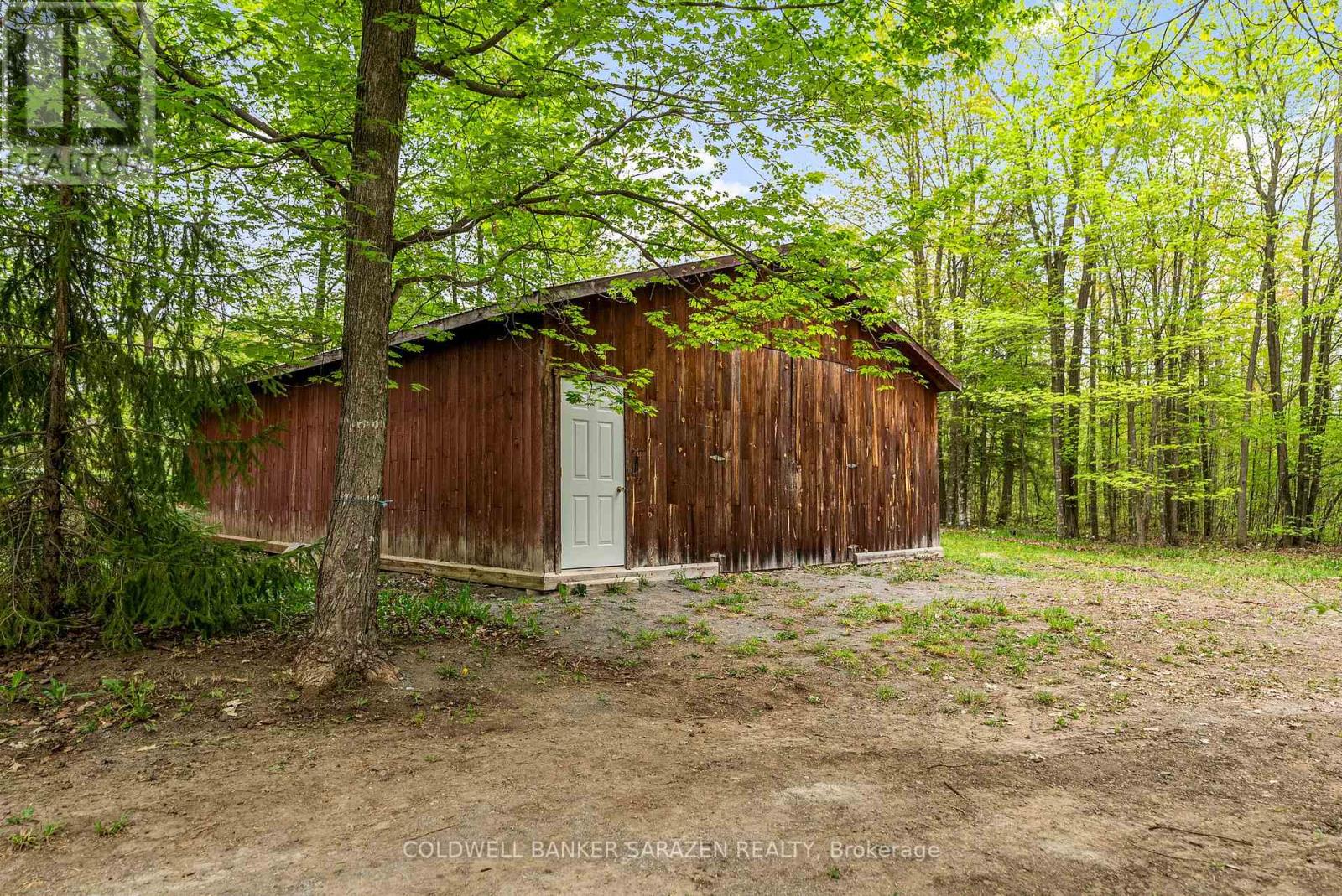 1437 Usborne Street, Mcnab/braeside, Ontario  K0A 1G0 - Photo 34 - X12156476