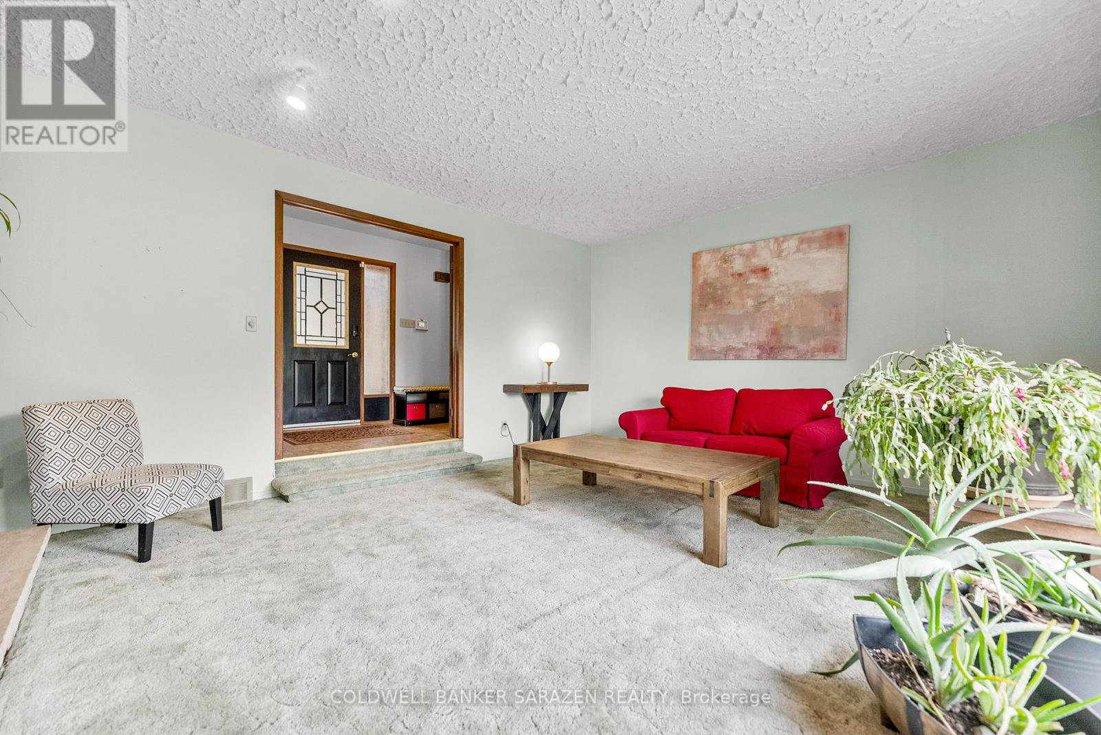 1437 Usborne Street, Mcnab/braeside, Ontario  K0A 1G0 - Photo 7 - X12156476