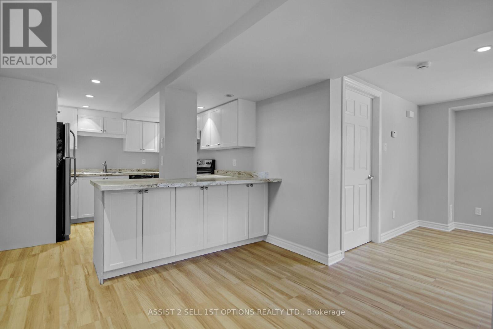 1415 Chatelain Avenue, Ottawa, Ontario  K1Z 8A9 - Photo 18 - X12156486