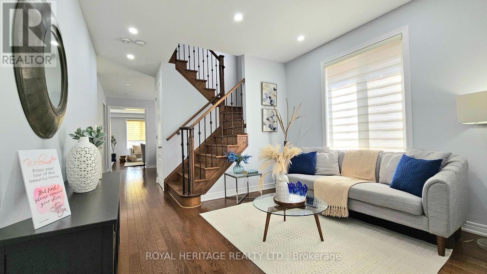 Property at 2415 KENTUCKY DERBY WAY image 4