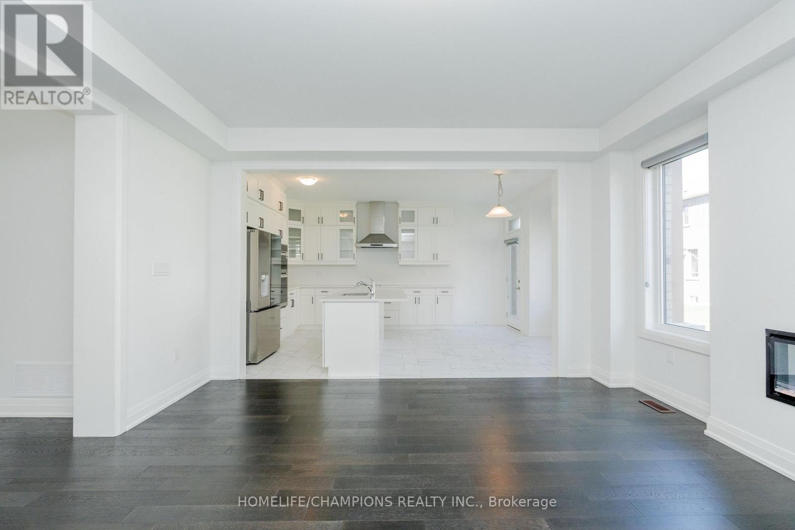 Property at 1414 SWALLOWTAIL LANE image 4