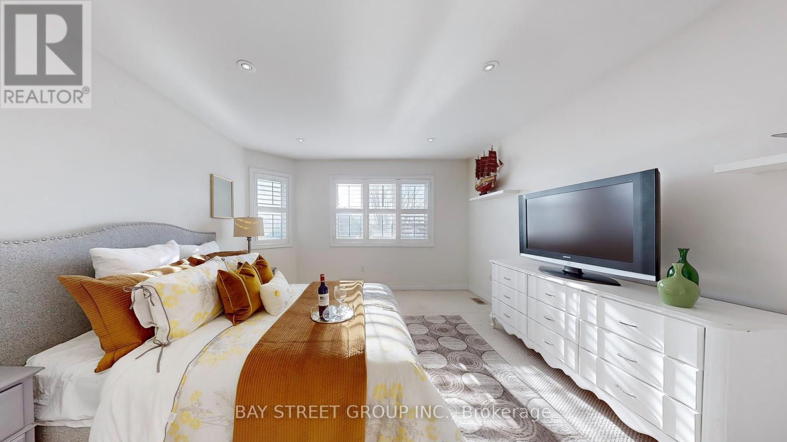 21 Robert Green Crescent, Vaughan (Patterson), Ontario  L6A 0V6 - Photo 15 - N12156507