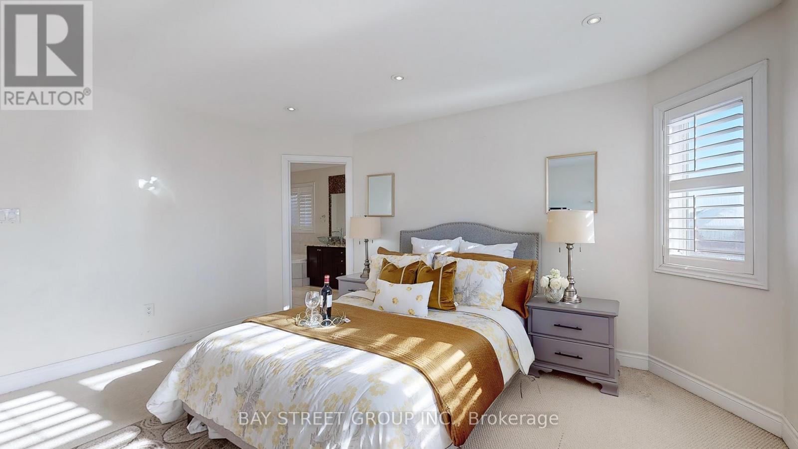 21 Robert Green Crescent, Vaughan (Patterson), Ontario  L6A 0V6 - Photo 16 - N12156507