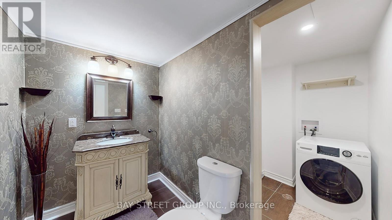 21 Robert Green Crescent, Vaughan (Patterson), Ontario  L6A 0V6 - Photo 30 - N12156507
