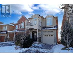 21 ROBERT GREEN CRESCENT, Vaughan, Ontario