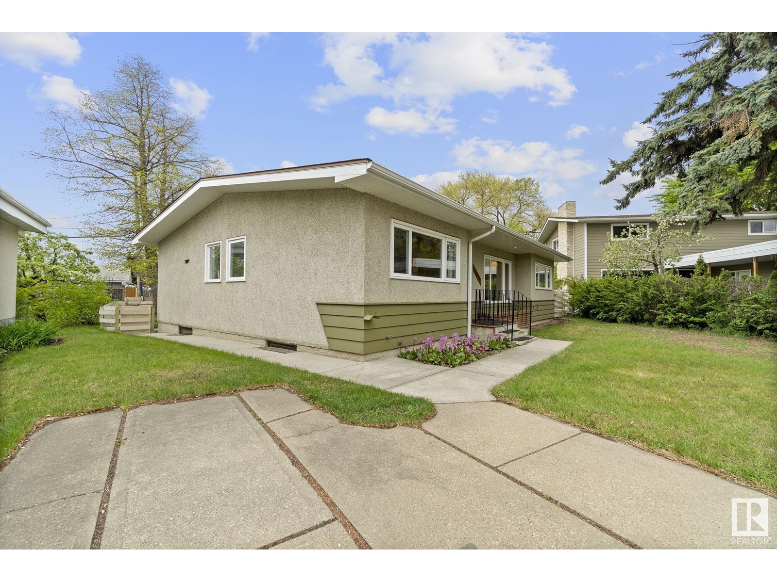 16413 87a Av Nw, Edmonton, Alberta  T6R 4H8 - Photo 3 - E4437179