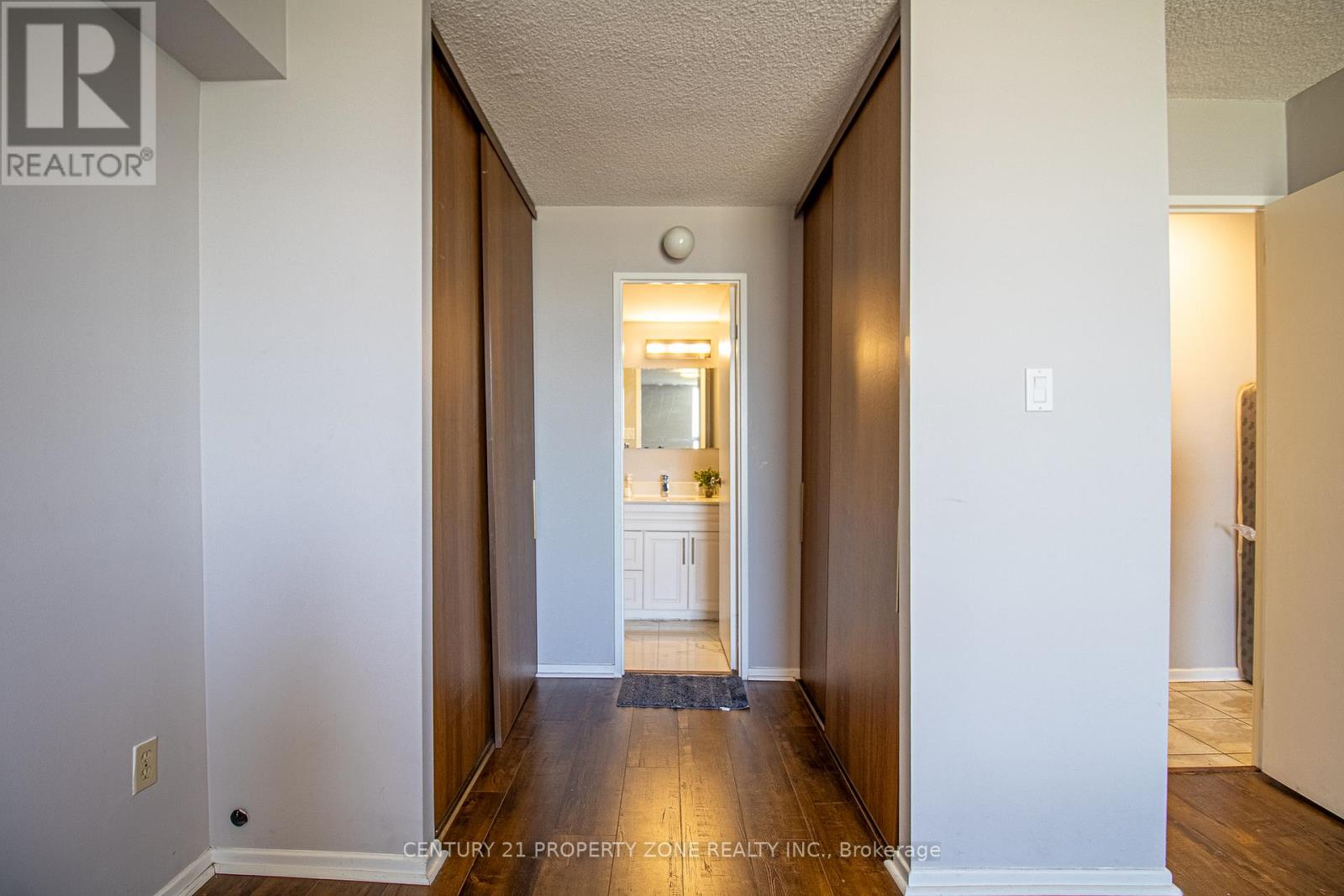 1612 - 25 Kensington Road, Brampton, Ontario  L6T 3W8 - Photo 32 - W12156474