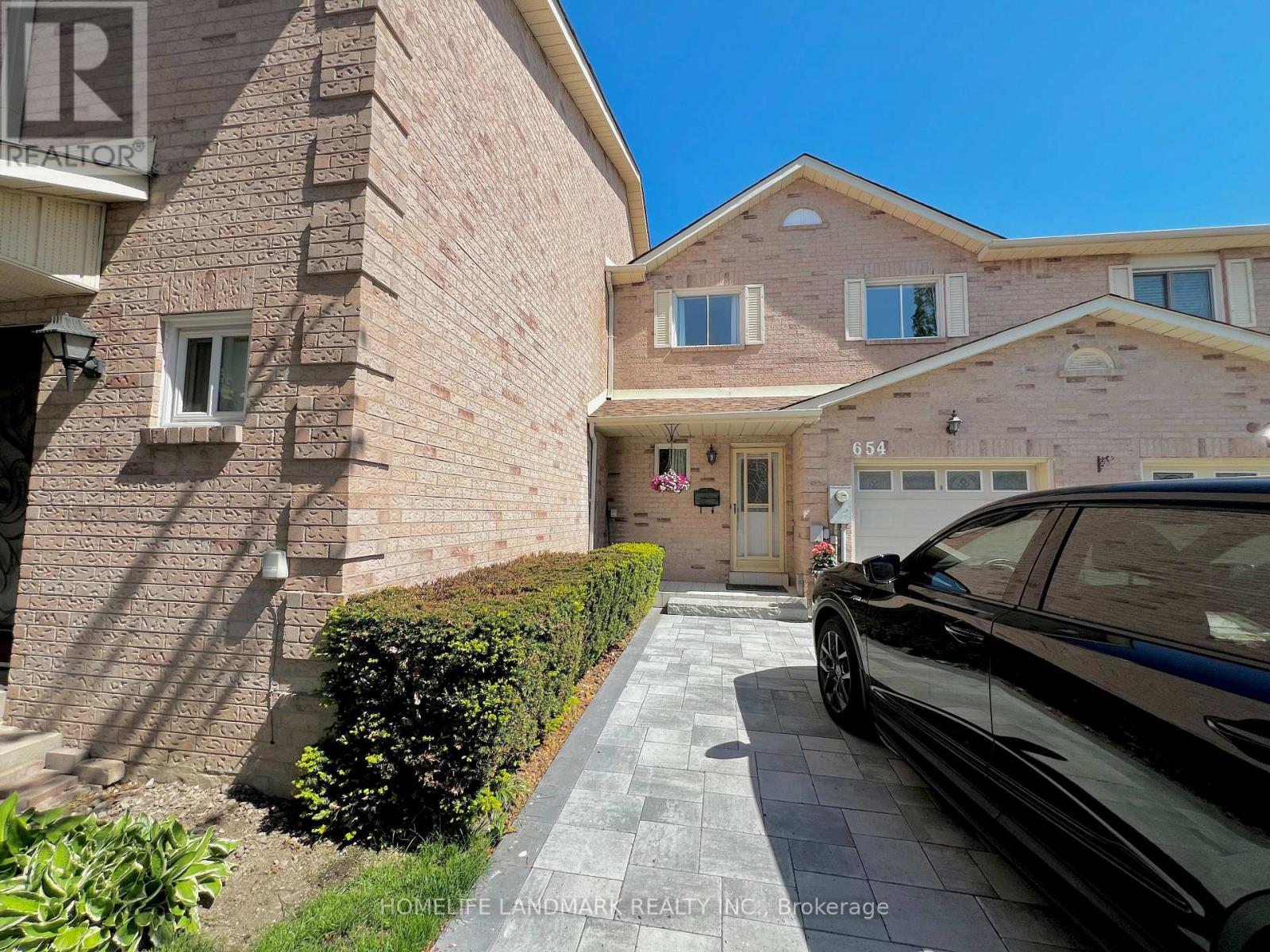 Room 2 - 654 Dinsmore Court, Mississauga, Ontario  L5R 3G4 - Photo 7 - W12156516