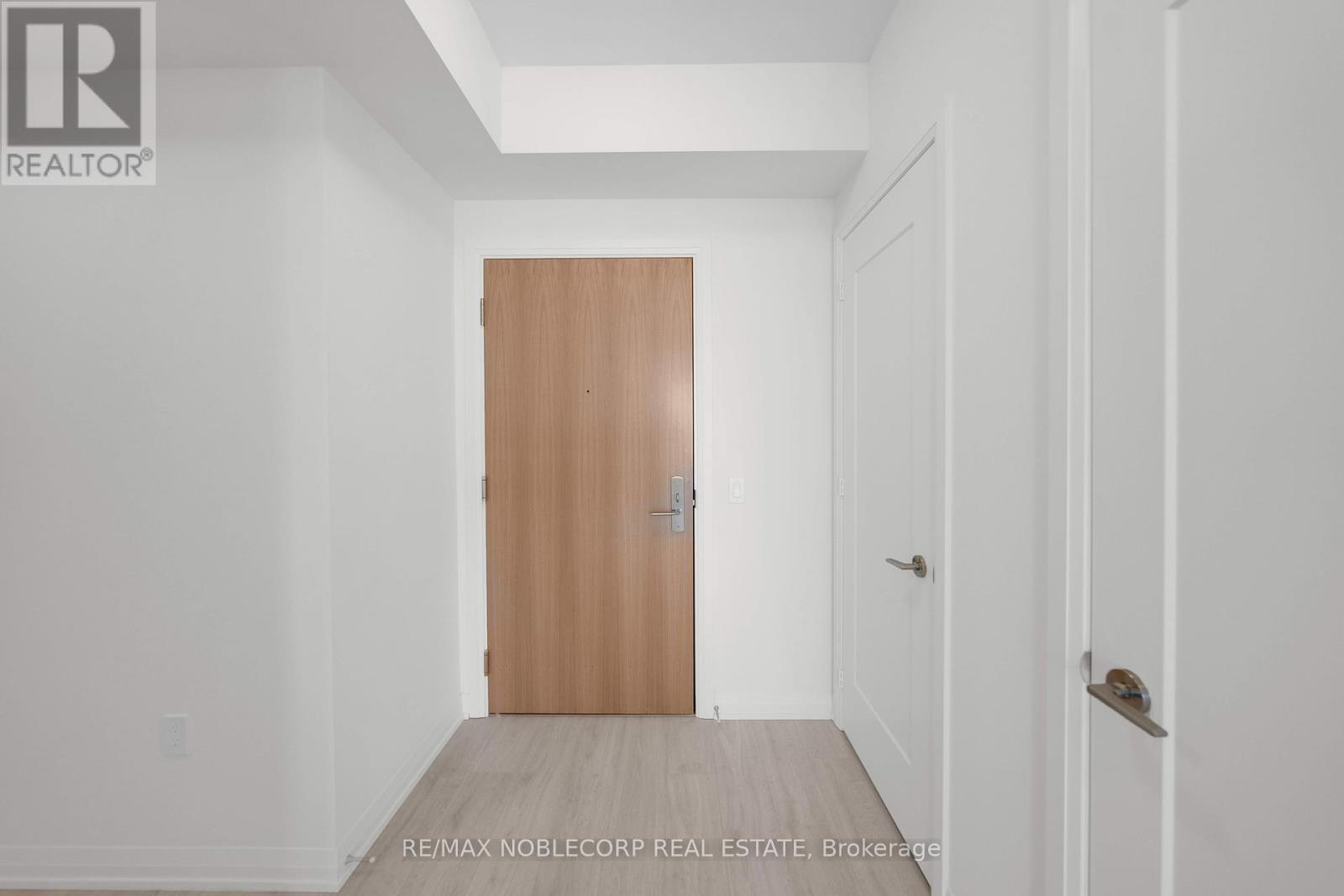 2107 - 8960 Jane Street, Vaughan, Ontario  L4K 2M9 - Photo 8 - N12156500