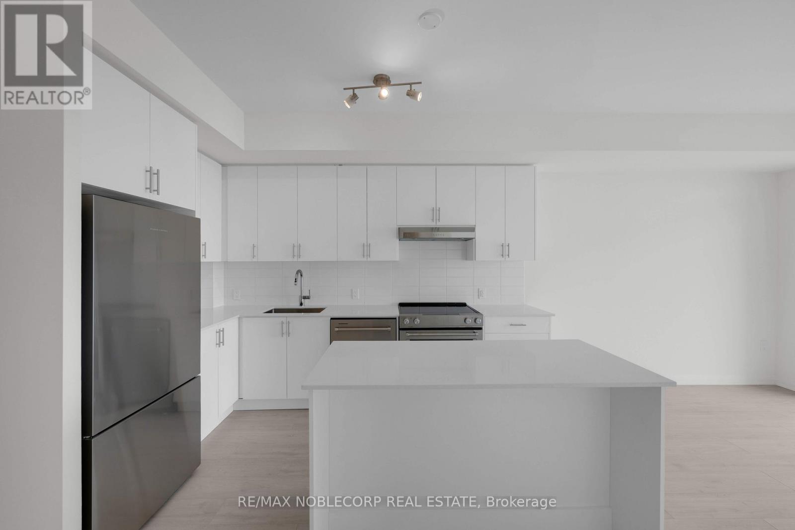 2107 - 8960 Jane Street, Vaughan, Ontario  L4K 2M9 - Photo 13 - N12156500